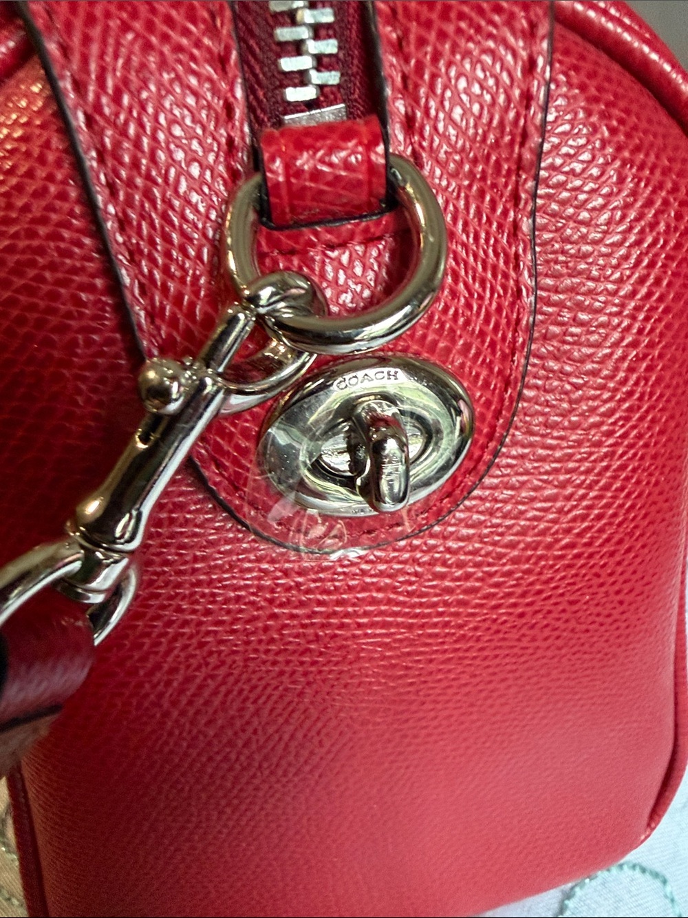COACH Peanuts X (F37272) Red Pebbled Bennet Satchel 2015 - 2016 - Picture 7 of 11